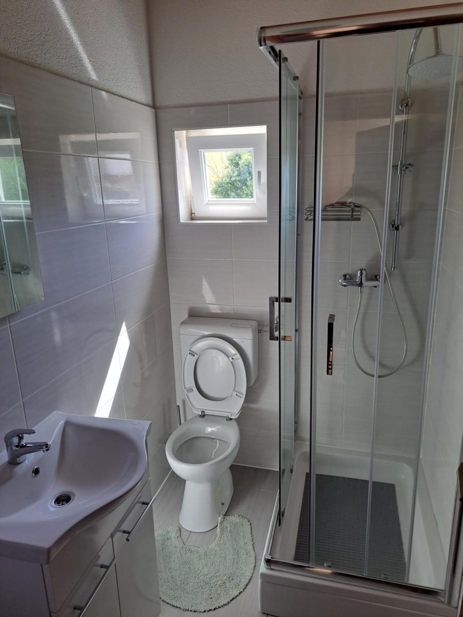 Sobe Anja Guest House Brtonigla Room photo