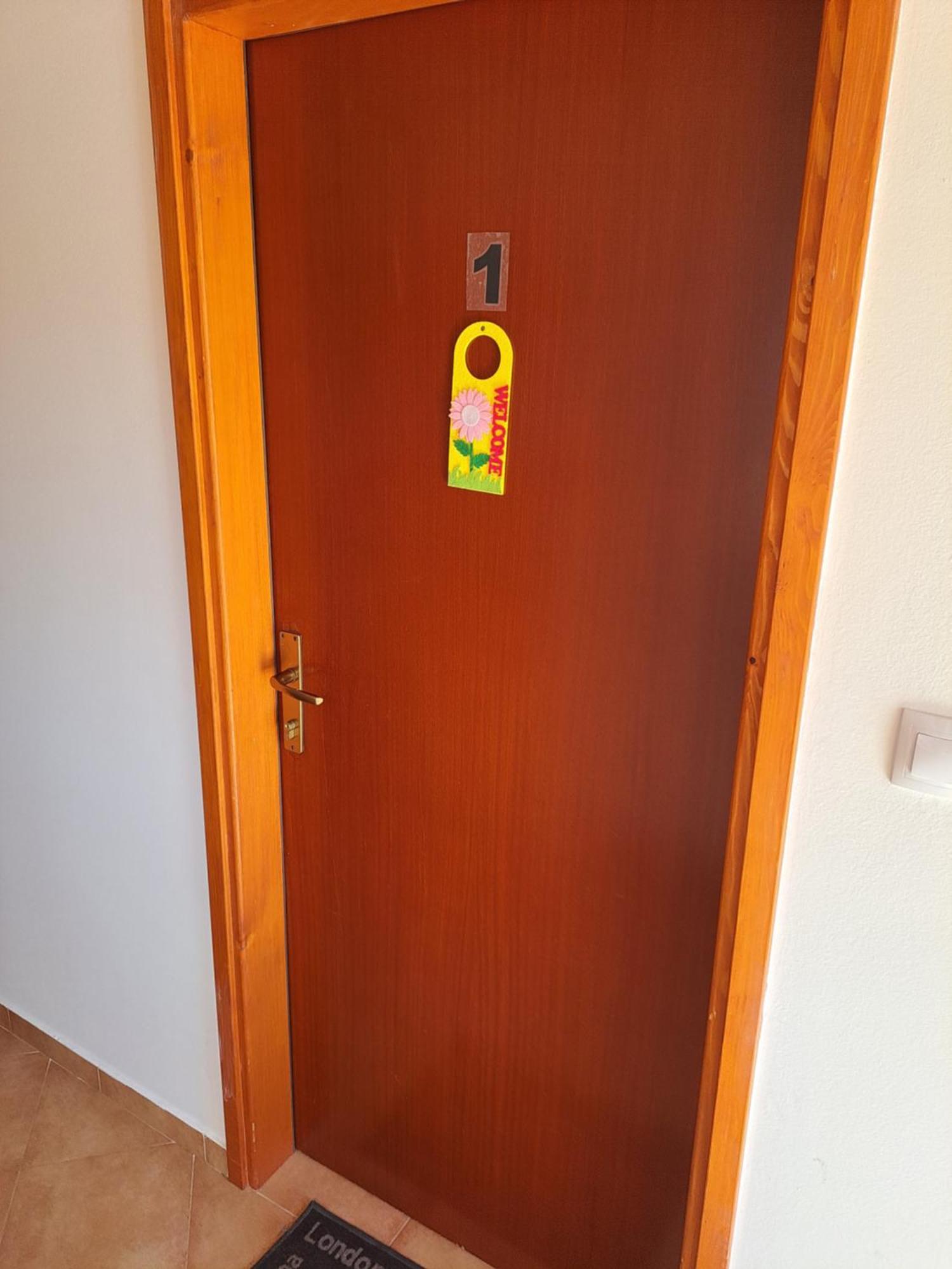 Sobe Anja Guest House Brtonigla Room photo